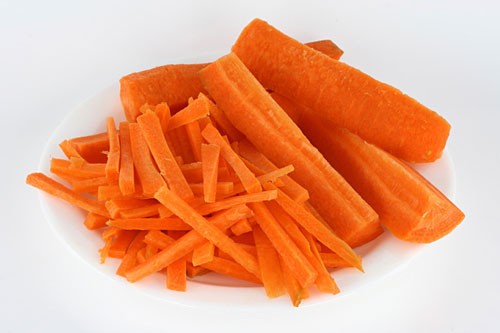 Cà rốt là mặt nạ làm trắng da an toàn nhiều người sử dụng